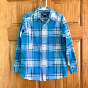 Boys size 8 Lands’ End blue plaid short sleeved button down shirt